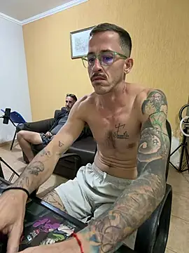 Lucasjandre online show from June 2026 02:38:01 AM
