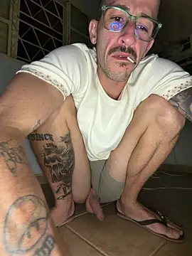 Lucasjandre online show from May 2026 10:26:01 PM