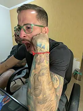 Lucasjandre online show from May 2026 10:44:02 PM