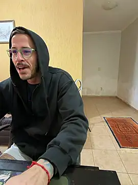 Lucasjandre online show from July 2026 12:45:01 PM