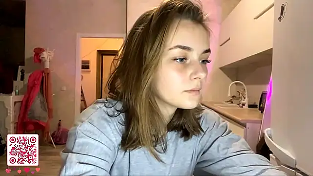 GeralynChiszar online show from November 2025 08:08:01 PM