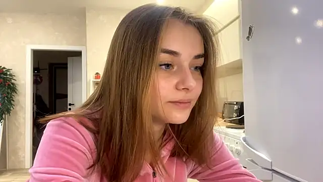 GeralynChiszar online show from December 2025 05:12:01 AM