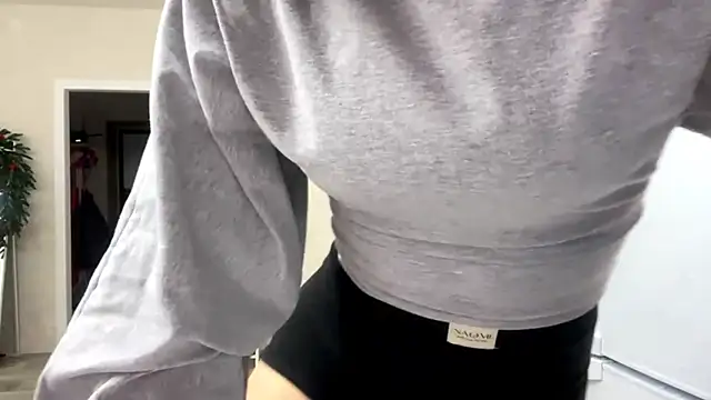 GeralynChiszar online show from December 2025 05:10:02 AM