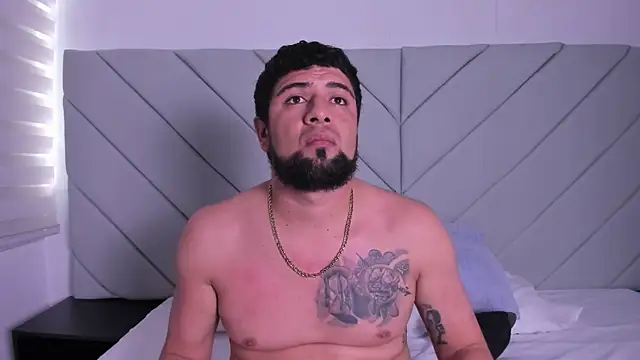 lukas ad online show from November 2025 07:30:01 PM