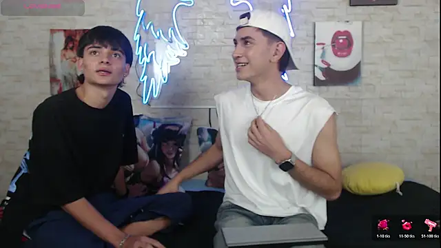 axel milo kairo and noa online show from November 2025 08:23:02 PM