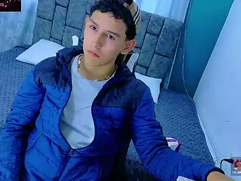 Snapshot of FelipeGonzalezz chatting on January 2026 12:21:01 PM FelipeGonzalezz online show from January 2026 12:21:01 PM