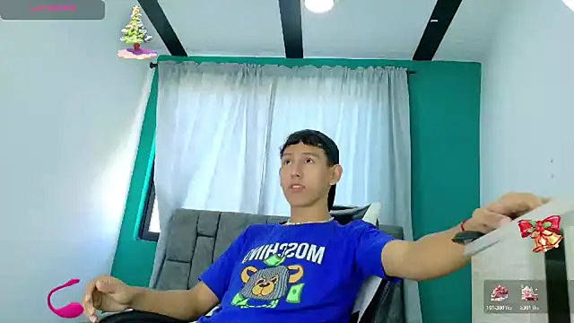 Snapshot of FelipeGonzalezz chatting on November 2025 12:49:02 PM FelipeGonzalezz online show from November 2025 12:49:02 PM