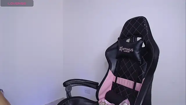 Millie bobby online show from January 2026 04:43:02 PM