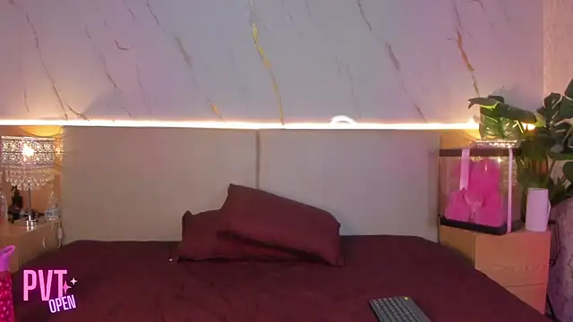 april grey11 online show from February 2026 08:04:01 PM