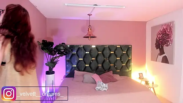 Velvet Dreamss online show from June 2026 12:05:02 PM