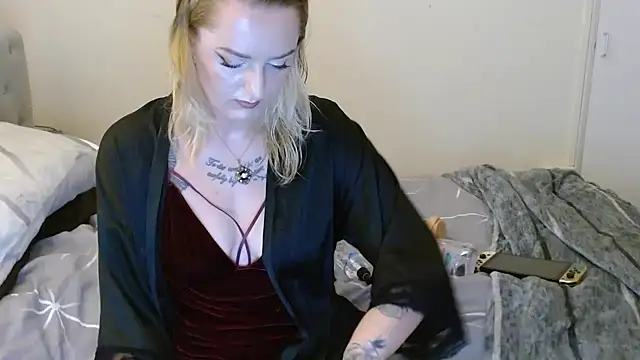 Tatted emi online show from November 2025 07:18:01 PM