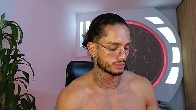 Alanrodgers online show from November 2025 02:55:02 AM