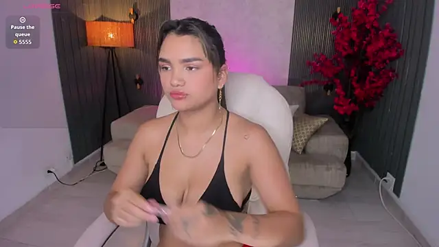 Snapshot of Kim_stonee chatting on May 2026 07:29:02 PM Kim stonee online show from May 2026 07:29:02 PM