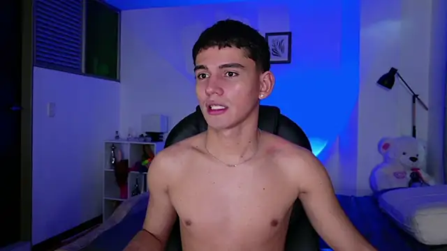estebanperez 26 online show from April 2026 10:55:01 AM