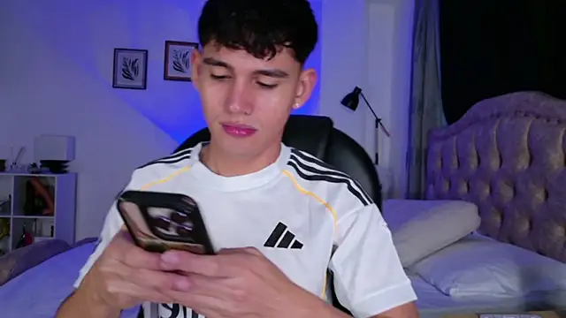 estebanperez 26 online show from April 2026 11:01:01 AM