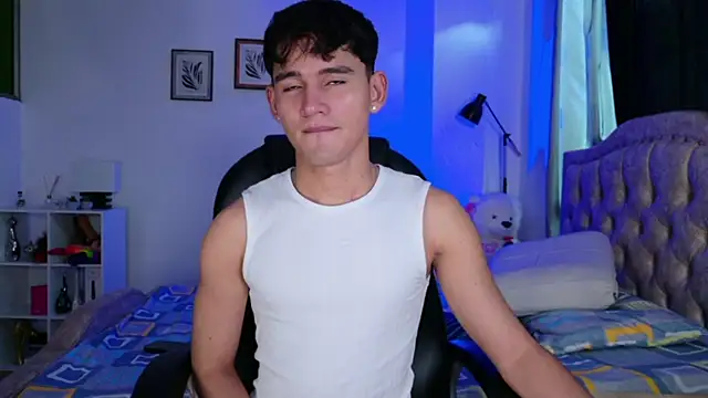estebanperez 26 online show from April 2026 11:12:01 AM