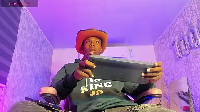 Snapshot of mike_aly chatting on November 2025 12:54:01 PM mike aly online show from November 2025 12:54:01 PM