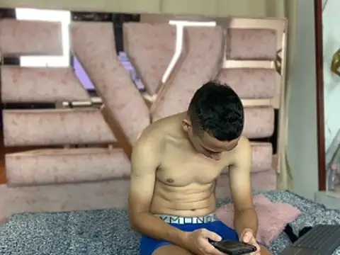 Antonella And Thiago online show from March 2026 01:24:01 PM