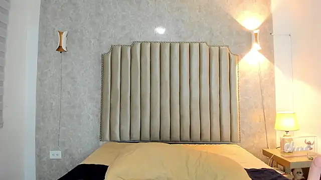 ArissDeLuna online show from May 2026 05:16:02 PM