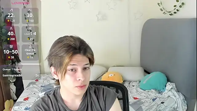 Felix kitty online show from November 2025 07:24:02 PM