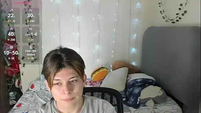 Felix kitty online show from December 2025 07:19:02 PM