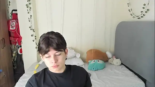 Felix kitty online show from March 2026 07:25:02 PM