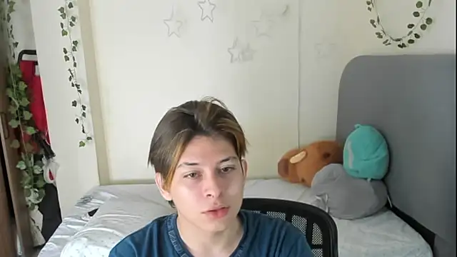 Felix kitty online show from November 2025 07:29:02 PM