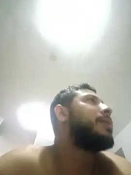 Snapshot of MAX_Jhonnson chatting on November 2025 07:01:02 AM MAX Jhonnson online show from November 2025 07:01:02 AM