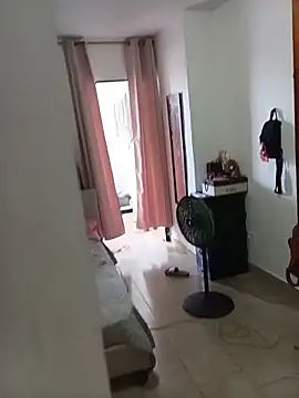 Snapshot of MAX_Jhonnson chatting on November 2025 06:18:02 PM MAX Jhonnson online show from November 2025 06:18:02 PM