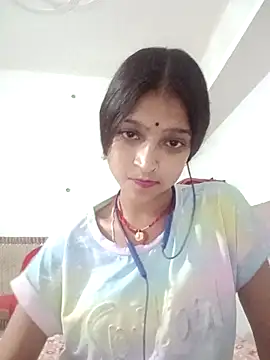 Mohnicute online show from May 2026 01:18:02 AM