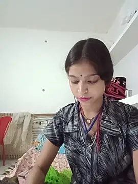 Mohnicute online show from May 2026 09:19:02 AM