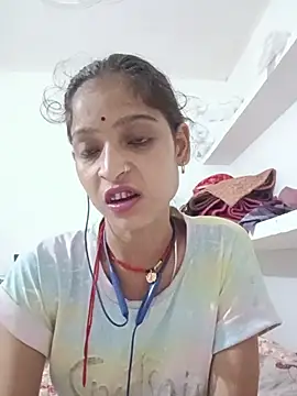 Mohnicute online show from July 2026 06:48:01 PM