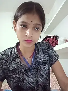 Mohnicute online show from May 2026 01:23:02 AM