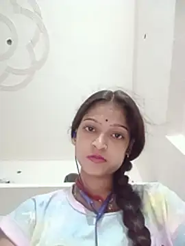 Mohnicute online show from June 2026 06:38:01 PM