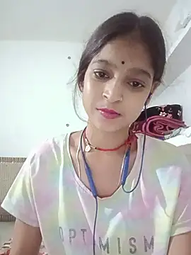 Mohnicute online show from May 2026 08:57:01 PM