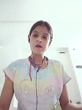 Mohnicute online show from July 2026 06:30:02 PM