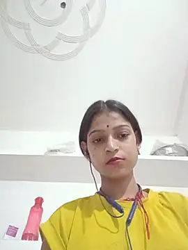 Mohnicute online show from June 2026 06:51:02 PM