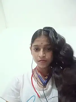 Mohnicute online show from July 2026 06:20:02 PM