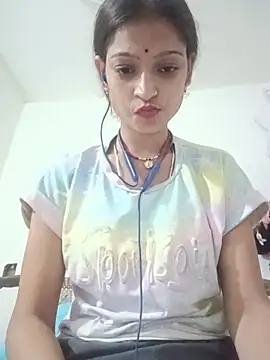 Mohnicute online show from June 2026 07:36:02 PM