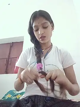 Mohnicute online show from July 2026 06:59:01 PM