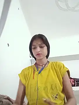 Mohnicute online show from July 2026 06:04:01 PM