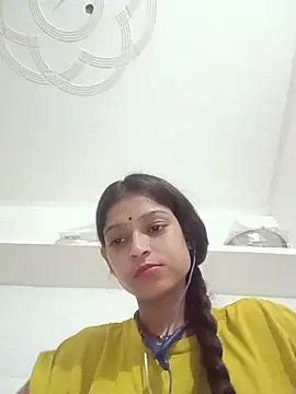 Mohnicute online show from July 2026 06:30:02 PM