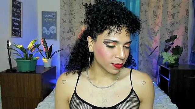 Angel White25 online show from December 2025 12:01:02 AM