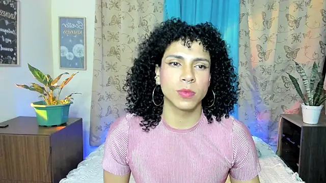 Angel White25 online show from December 2025 05:45:02 AM