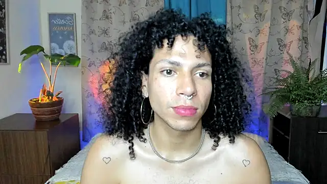 Angel White25 online show from February 2026 11:21:02 PM