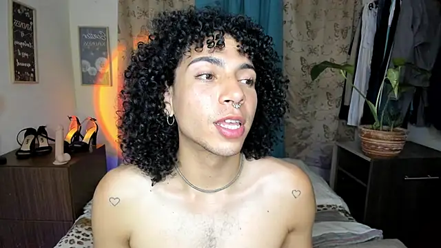 Angel White25 online show from April 2026 01:45:02 AM