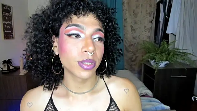 Angel White25 online show from April 2026 02:06:01 AM