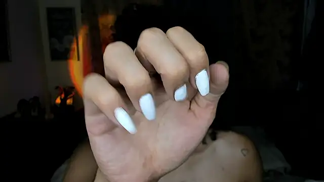 Angel White25 online show from March 2026 02:27:01 AM