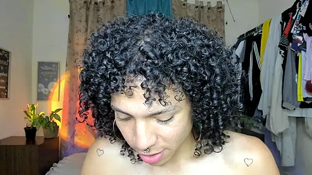 Angel White25 online show from February 2026 09:01:01 PM