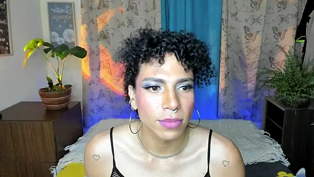 Angel White25 online show from February 2026 11:44:02 PM